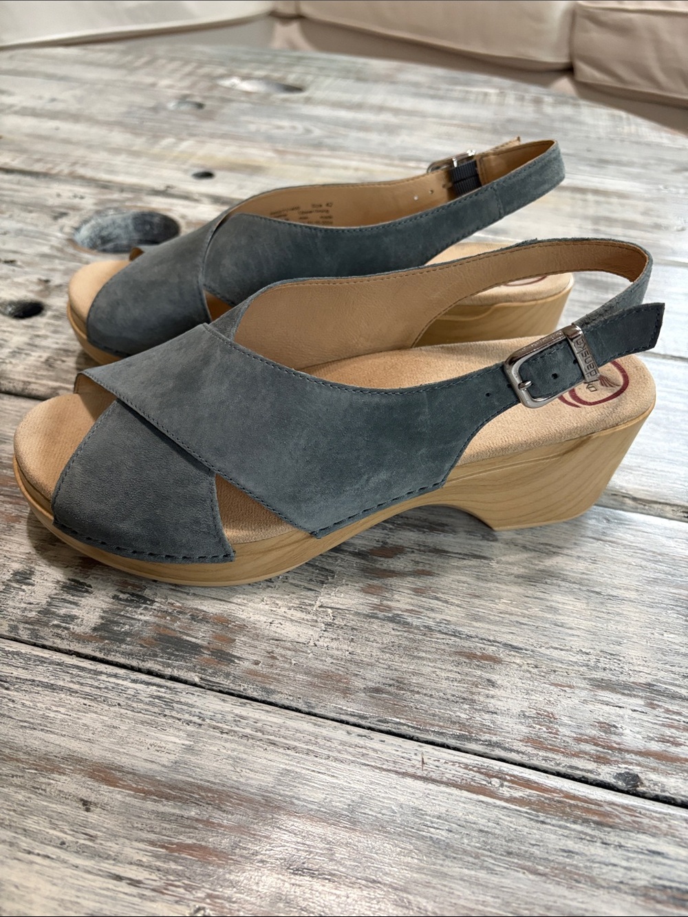 New without box, Dansko leather Sloane comfort sandals, size 42